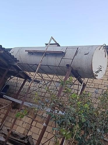 ucuz samavarlar: Endirim olacağ 3,5ton 4m uzunluğu Metall su/yanacaq çəni və dayaq — 3