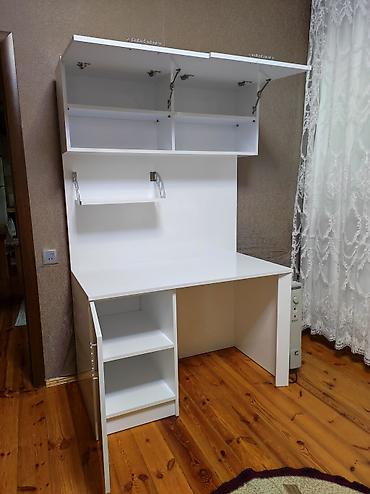 Düz masa, Stulsuz, Polkalı, Siyirməsiz, MDF lalafo.az -da Düz masa, Stulsuz, Polkalı, Siyirməsiz, MDF