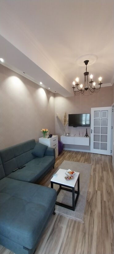 бина аз дома: 2 otaqlı, Yeni tikili, 42 kv. m