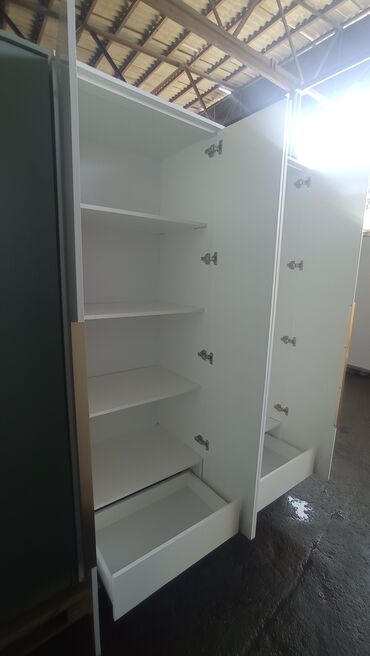 Шифоньеры: Шкаф четырех дверные цены 17000 доставка по городу бесплатно — 10