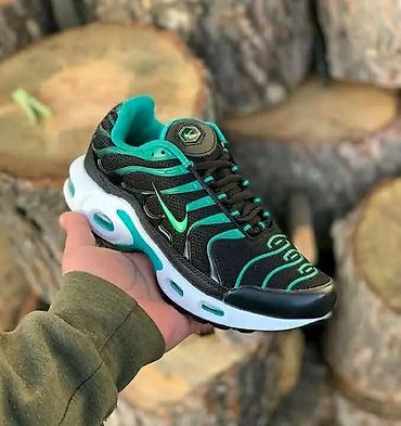 Patike: Nike TN
Cena: 3500 din
Brojevi: 36-46
PS✨ — 2