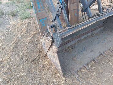 Digər kənd təssərüfat avadanlığı: 892 traktor üçündü. problemi yoxduu. reyal alıçıya. güclü — 5