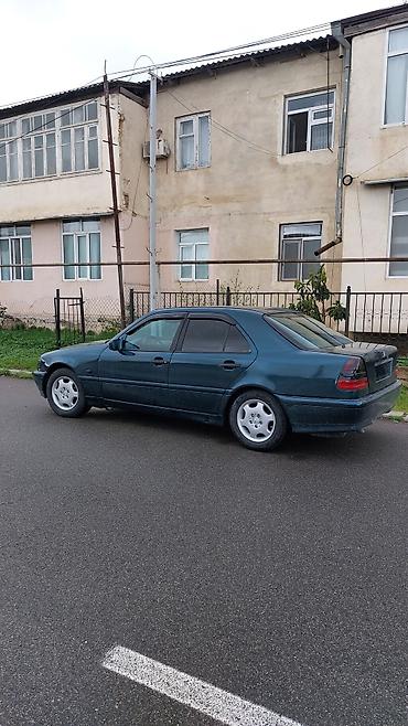 Mercedes-Benz: Mercedes-Benz C-Class: 1.8 l | 1996 il Sedan — 5