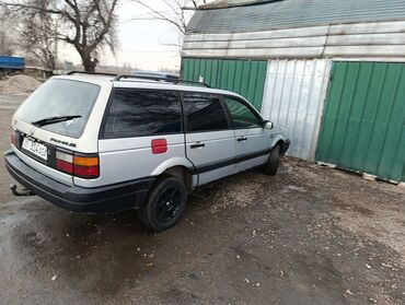 Volkswagen: Volkswagen Passat: 1992 г., 1.8 л, Механика, Бензин, Универсал