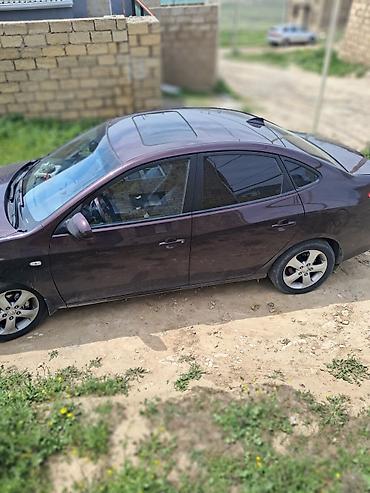 Hyundai: Hyundai Elantra sedan - Kuzov: 4 qapılı sedan, tünd bənövşəyi rəng - — 10