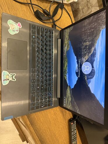 смат часы: Ноутбук, Lenovo, 8 ГБ ОЭТ, Intel Core i5, 15.6 ", Татаал эмес тапшырмалар үчүн, эс тутум SSD