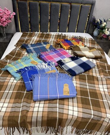 Комплекты постельного белья: Постельное бельё, плед пледы, покрывала, полотенца банные для лица — 14