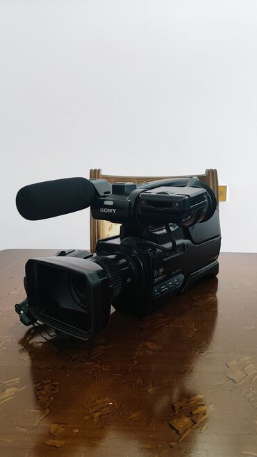 ses yazan aparat satisi: Sony HDV video kamera təklif olunur. Bu kamera HD formatında video