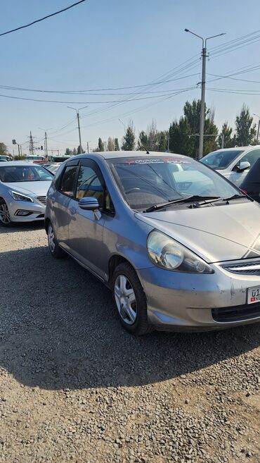 шевролет трекр: Honda Fit: 2003 г., 1.3 л, Автомат, Бензин, Хетчбек