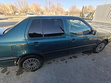 hongqi e: Volkswagen Vento: 1996 г., 1.8 л, Механика, Бензин, Седан — 8