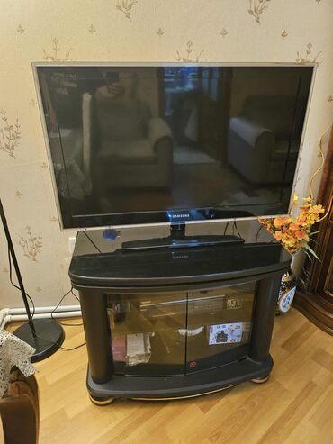 куплю на запчасти телевизор: Б/у Телевизор Samsung LCD Самовывоз