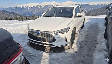 BYD: BYD E2: 2020 г., Автомат, Электромобиль, Хэтчбэк — 1