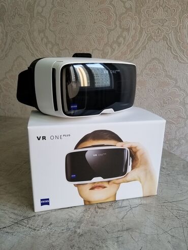 виртуальный: Очки виртуальной реальности vr one plus