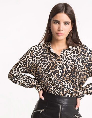 Köynək və bluzalar: Qadın köynəkləri və bluz kolleksiyası - Modellər: • Düz, klassik — 4