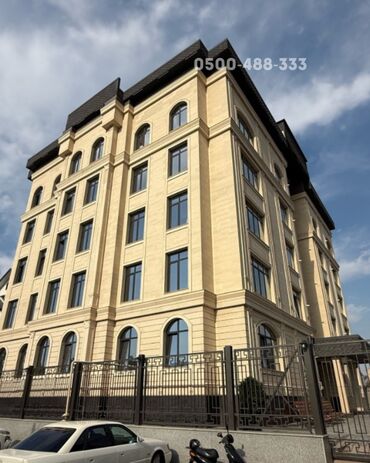 продаю дом швейный цех: 4 комнаты, 247 м², Элитка, 1 этаж, ПСО (под самоотделку)