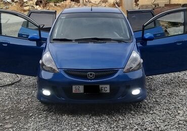 хондаи: Honda Jazz: 2007 г., 1.4 л, Механика, Бензин, Хетчбек