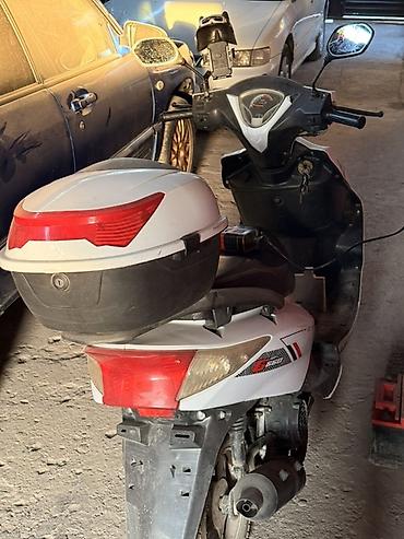 белый скутер: Скутер Jet Moto (серия B 660), белый цвет. ЭКСПЕРТИЗА ЕСТЬ Основные — 1