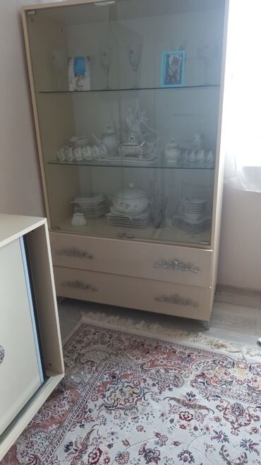 qapllar: İşlənmiş, Açılan, 1 qapı Düz dolab, Servant, Türkiyə