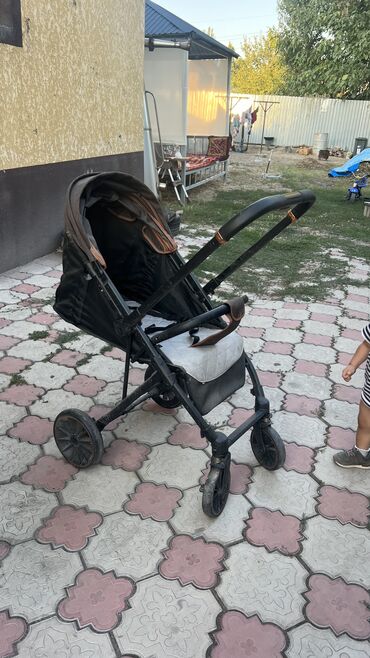 коляски stokke: Коляска, цвет - Коричневый, Б/у