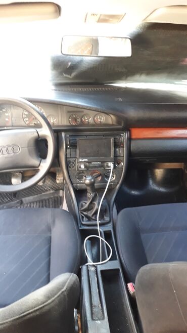 Audi: Audi S4: 1991 г., 2.8 л, Механика, Бензин