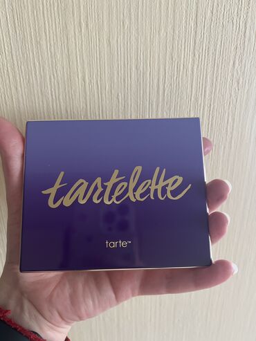 мебель для косметики для дома: Продаю палетку теней Tartelette от Tarte. Состояние на фото. Обмен не