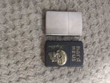lidl drustvene igre 10 u 1: 2 zippo upaljaca kao novi treba ih napuniti inace rade savrseno