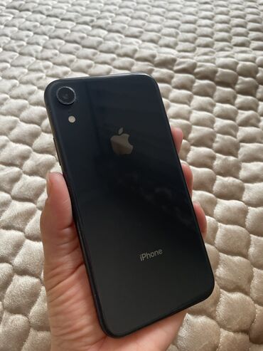 Apple iPhone: IPhone Xr, Б/у, 64 ГБ, Черный, Чехол, 81 %