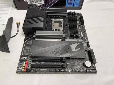 материнскую плату: Энелик плата, Gigabyte, LGA1700, ПК үчүн