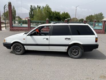 Volkswagen: Volkswagen Passat: 1990 г., 1.8 л, Механика, Бензин, Универсал