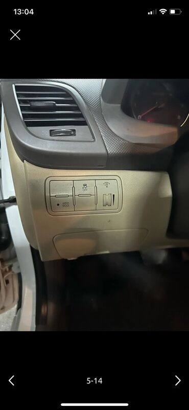 Hyundai: Hyundai Accent: 1.6 l | 2012 il Sedan — 8