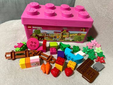 leteci spajdermen igracka: 2 lego duplo kutije i kockice duplo i unico svaki predmet je slikan