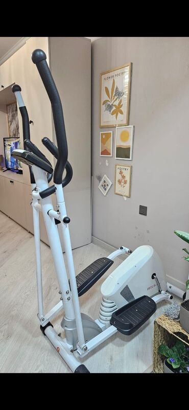 Mətbəx mebeli: ✅velotrenajor satılır 180 azn. 120 kq Ceki götürür. İdeal veziyetde