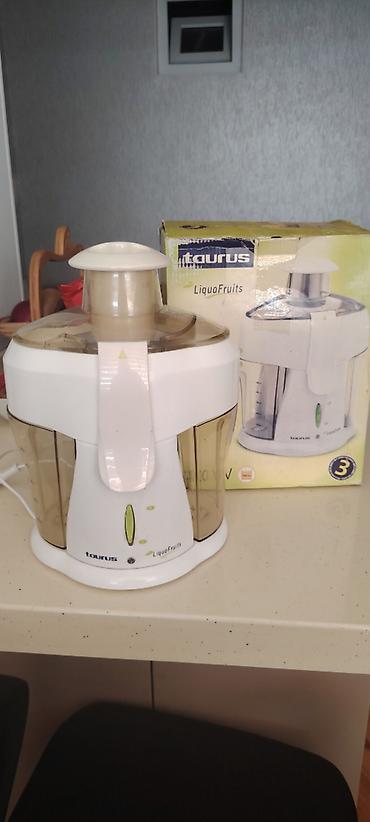 passa cc: Taurus LiquaFruits meyvəsıxan - Güc: 400 W - Tutum: 500 cc (şirə — 1