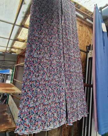 komplet pantalone i prsluk: 06. pantalone 
1550 dinara
3xl,4xl 5xl,6xl
Cvetne ṣ̌alvare