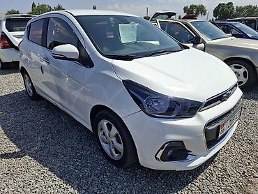 Продажа авто: Chevrolet Spark: 2016 г., 1 л, Вариатор, Бензин, Хэтчбэк — 3