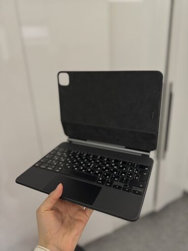 Чехлы и сумки для ноутбуков: Оригинальная клавиатура Magic Keyboard для IPad Pro 11 дюймов и iPad