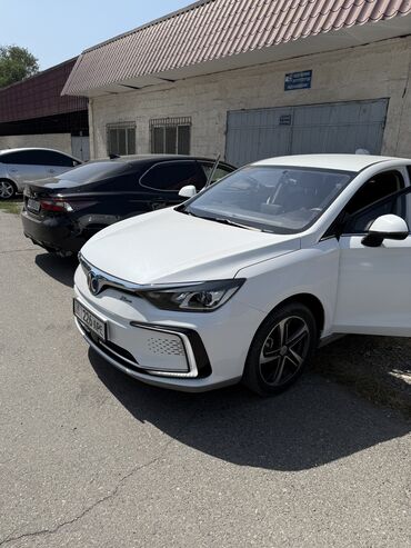 зарядное устройство для электромобиля: Сдам в аренду авто под такси Требования Категории B,C Возраст 30+ лет