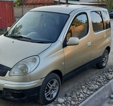 машина пикап цена: Toyota Funcargo: 2000 г., 1.3 л, Автомат, Бензин, Седан