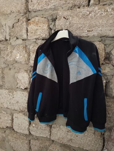 Dəstlər: Geyimlərin hər biri 50 qəpikdi. Uşaq və yeniyetmələr üçün geyimlər — 36