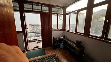 Долгосрочная аренда домов: Сдаётся двух этажный особняк, Хбк. ул Салиева доль дороги. Отопление at lalafo.kg — 9 Долгосрочная аренда домов: Сдаётся двух этажный особняк, Хбк. ул Салиева доль дороги. Отопление — 9