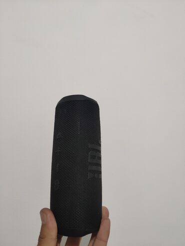 naushniki bluetooth jbl t600btnc black: Срочно JBL FLIP 6 в хорошем состоянии качество звука хорошая . пишите
