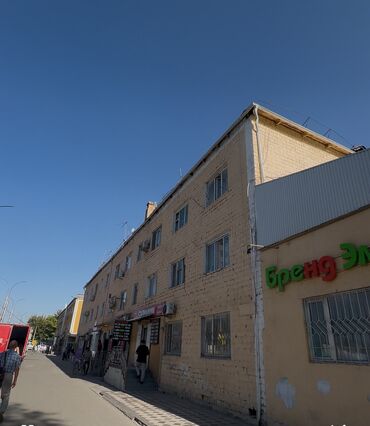жертам квартира берилет: 1 комната, 18 м², Общежитие и гостиничного типа, 3 этаж, Старый ремонт
