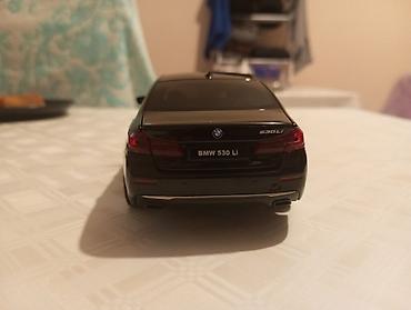 bot kar: BMW 530 Li diekast model avtomobil (miqyas ehtimalən 1:18) - Rəng — 2