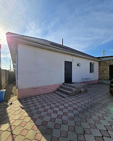 Үйлөр: ✨ Продаётся дом в с. Кожомкул (Восст - 1) ✨ 🏡 Характеристики: • — 3