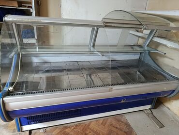 Biznes üçün program təminatı: Vitrin tipli soyuducu vitrina - Ön və yanları şüşəli, məhsulu