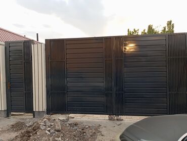 декоративный газон на стену: Распашные ворота Металлические