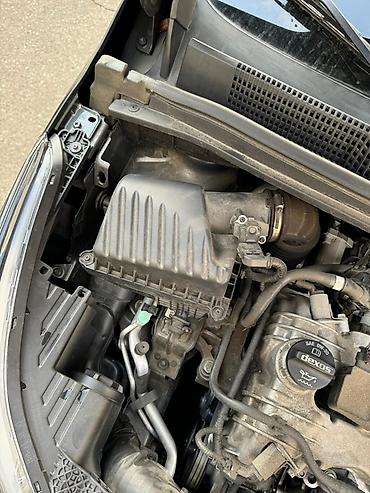 Chevrolet: Chevrolet Spark: 2019 г., 1 л, Вариатор, Бензин, Хэтчбэк — 40