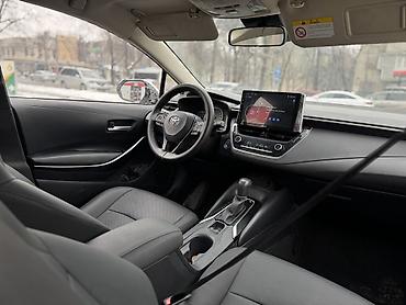 Toyota: Toyota Corolla: 2019 г., 1.8 л, Вариатор, Гибрид, Седан — 10