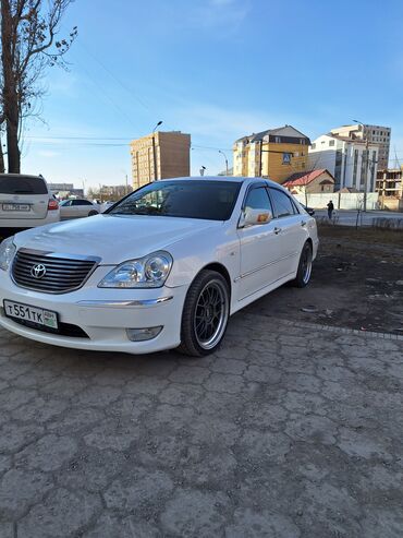 Toyota: Toyota Majesta: 2004 г., 4.3 л, Автомат, Бензин, Седан