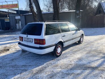 Volkswagen: Volkswagen Passat: 1994 г., 1.8 л, Механика, Бензин, Универсал